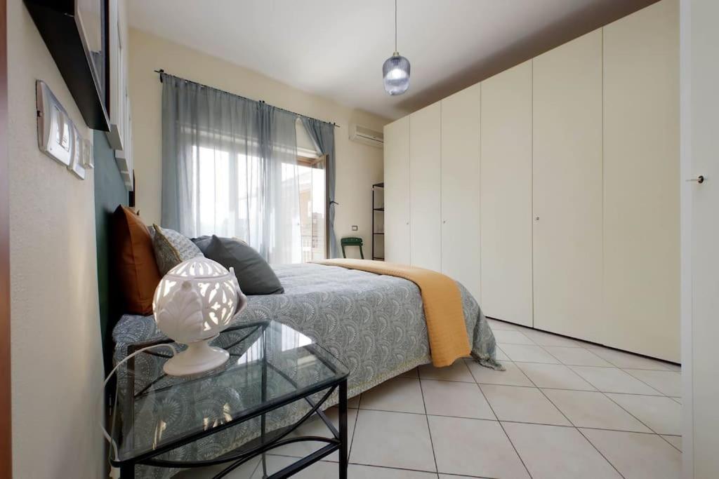 Relax Rome With 2 Balconies - 2 Bedroom Flat, 3Rd Floor With Lift, High Comfort, Quite, A Walk From Urban Train Station Gemelli And Metro A Stops Battistini & Cornelia Connecting To Center In 20 Minutes, 2 Steps From Bus Stop, Cycle Path, Groceries Εξωτερικό φωτογραφία